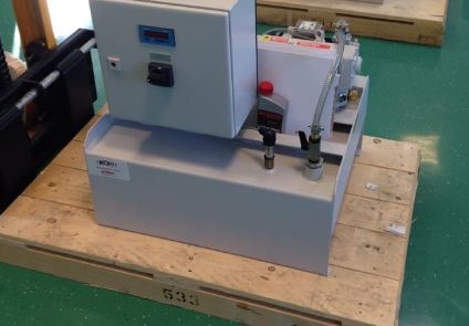 Sistem central de vid cu panou de comanda si control